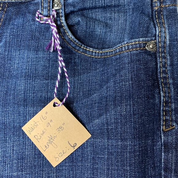 Kut from the Kloth - Picture 3 of 5